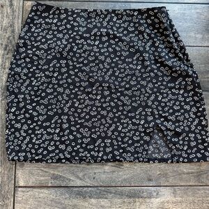 Lightweight Floral Black and White Women's Skirt